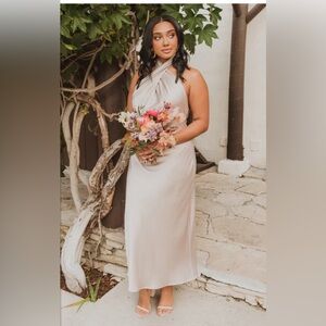 NWT- Show‎ me your Mumu Jasmine Halter Midi Dress- champagne luxe satin